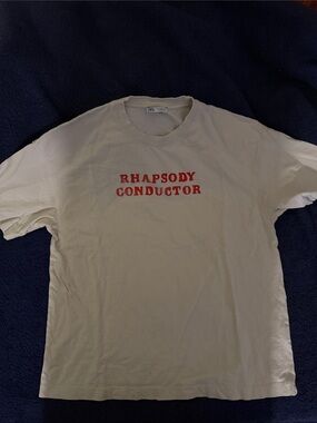 Zara Tee size Medium
